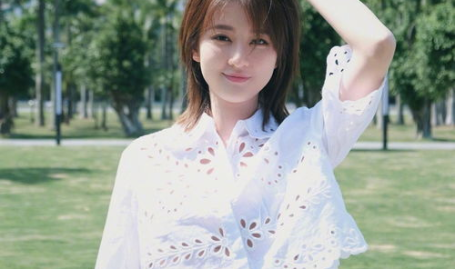 琪琪娱乐吃瓜,揭秘娱乐圈最新吃瓜事件,带你领略明星幕后故事